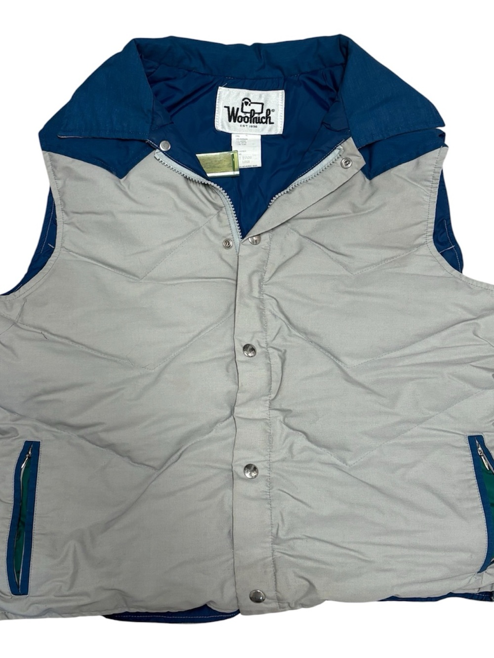 Woolrich Men’s Gray Vest with Navy Trim